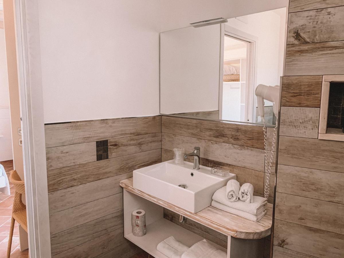 B&B La Roccia Castelsardo Buitenkant foto