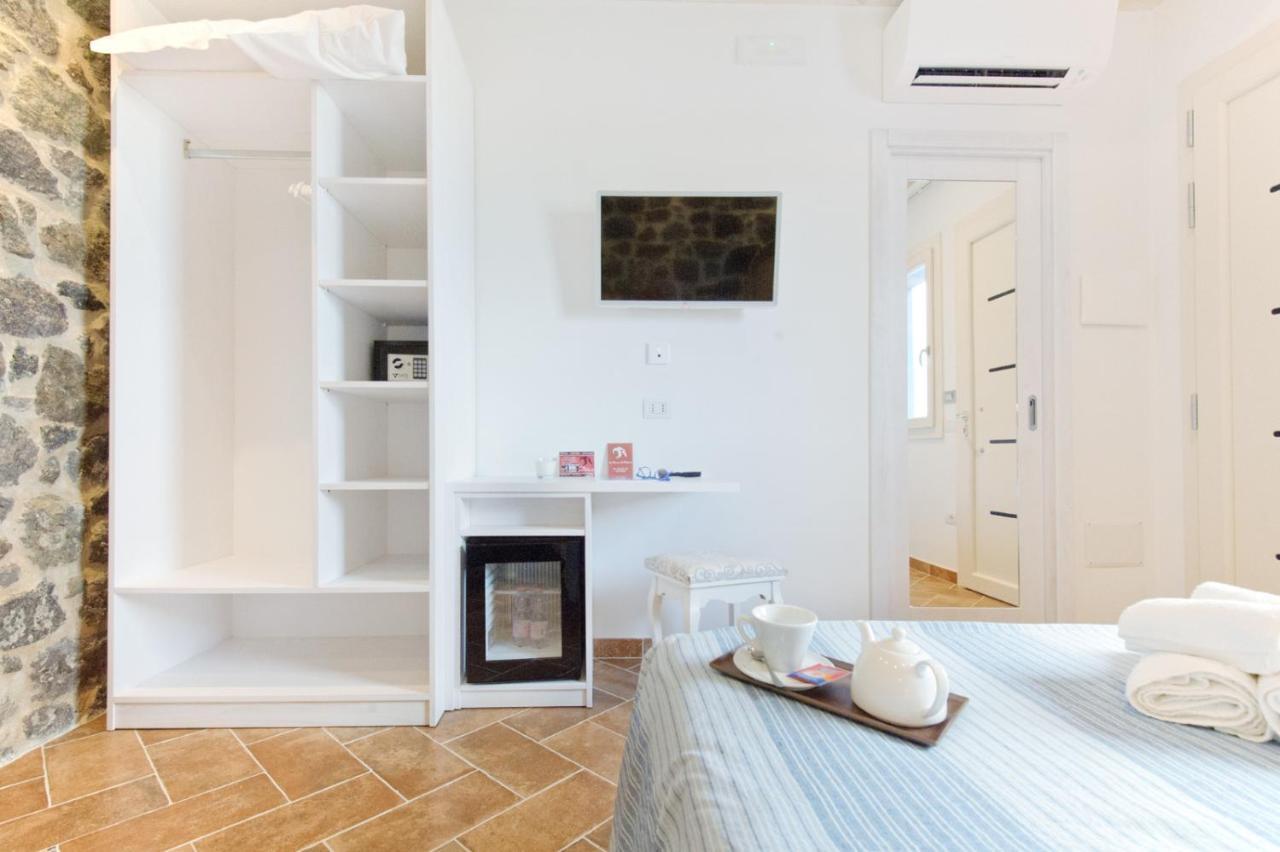 B&B La Roccia Castelsardo Buitenkant foto